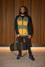 Load image into Gallery viewer, Hoodie w/crochet pockets

